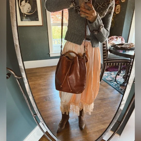 Madewell Lafayette Bucket Bag Brown English Saddle Leather crossbody Tote Purse - Picture 7 of 14